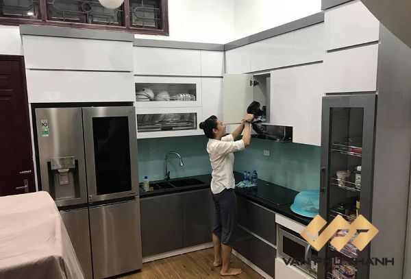 Thiết kế tủ bếp thông minh cho nhà nhỏ hoàn toàn có thể làm được và thậm chí tối ưu sử dụng không gian hiệu quả, đem lại sự tiện lợi tối đa cho người nội trợ